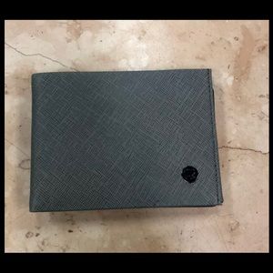 NWT My Wallet Gray Leather RFID protected